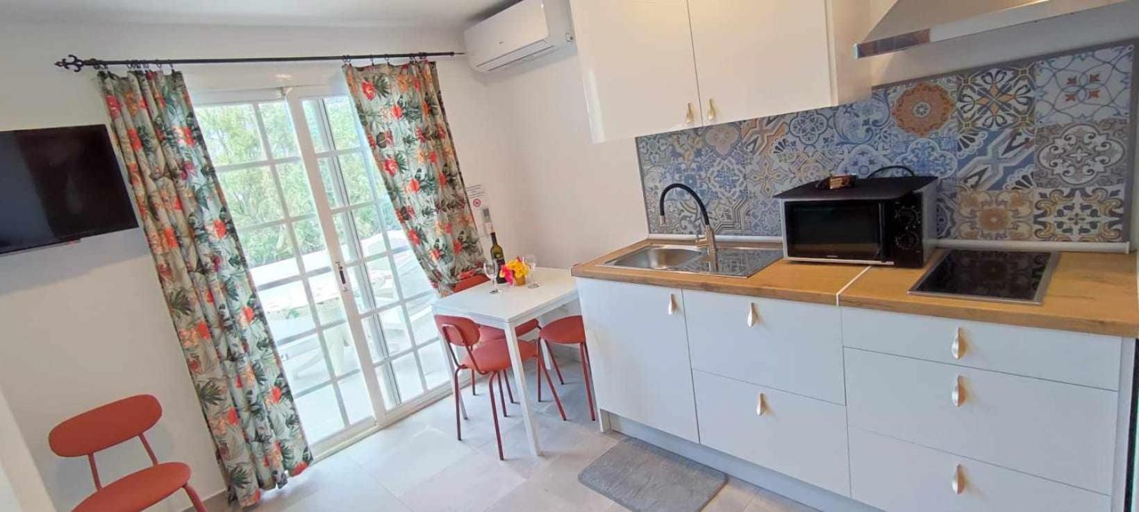 בנאלמדנה Villa Marisol Apartamento Australia מראה חיצוני תמונה